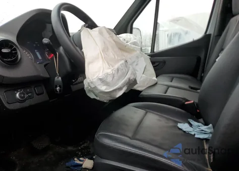 2022 Mercedes-Benz Sprinter 3500 из США, поврежденный, VIN W1Y8EB3Y6NT093478